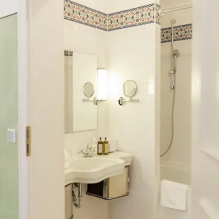Orphee - Grosses Haus Hotel 3*