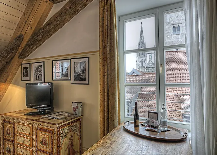 Orphée - Großes Haus Ratisbona