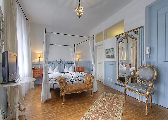 Orphée - Großes Haus 3* Ratisbona