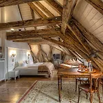 Orphée - Großes Haus 3* Ratisbona