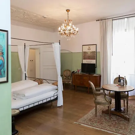 Orphee - Grosses Haus 3* Ρέγκενσμπουργκ