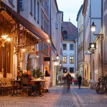 Hotell Orphee - Grosses Haus