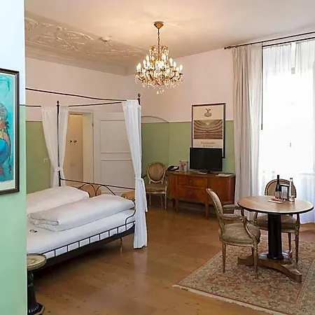 Orphée - Großes Haus
