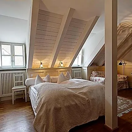Orphee - Grosses Haus Hotel 3*