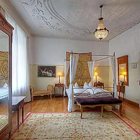 Orphée - Großes Haus Hotel Ratisbonne