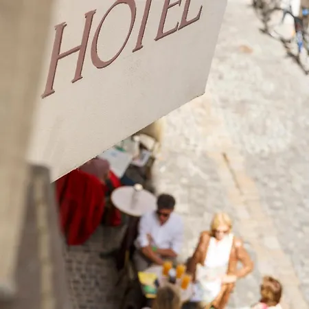 Hotel Orphee - Grosses Haus 3*