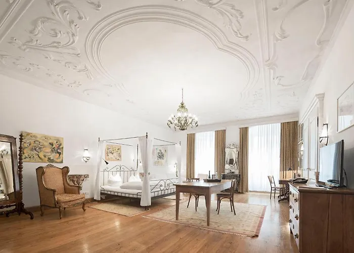 Orphée - Großes Haus