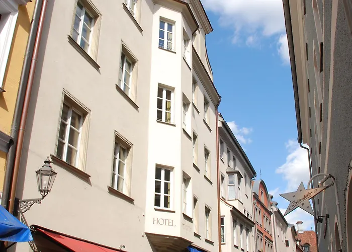 Orphée - Großes Haus Hotel Regensburg