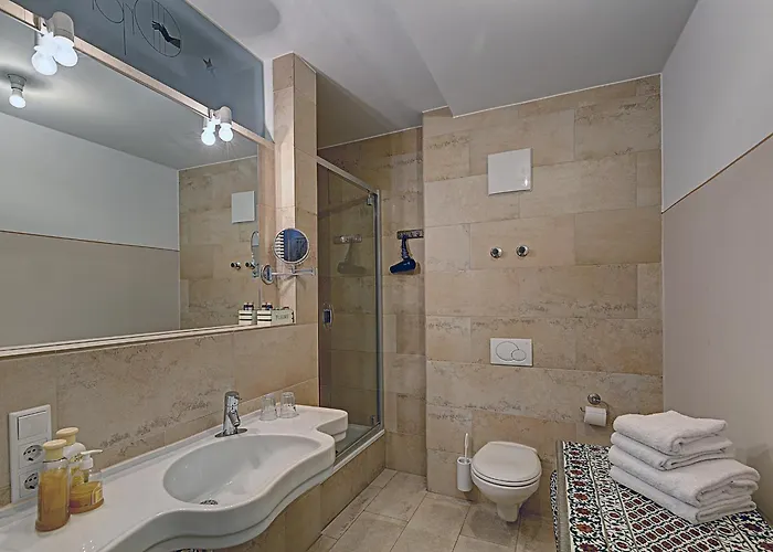 Orphée - Großes Haus Hotel